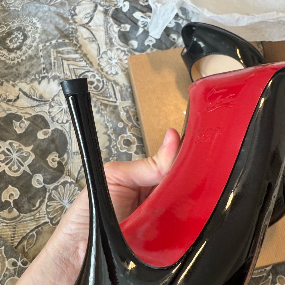 Christian Louboutin Glossy Black Peep Toe Heels Yootish 85 - Picture 15 of 16
